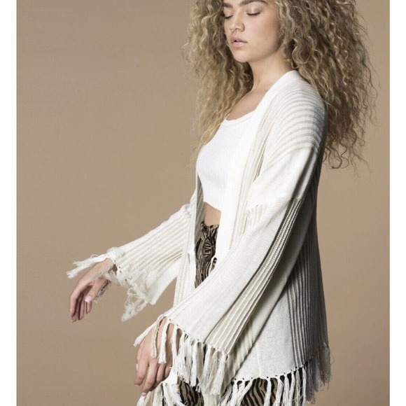 NWT 27 Miles Calix Fringe Caftan size M/L - Picture 3 of 8